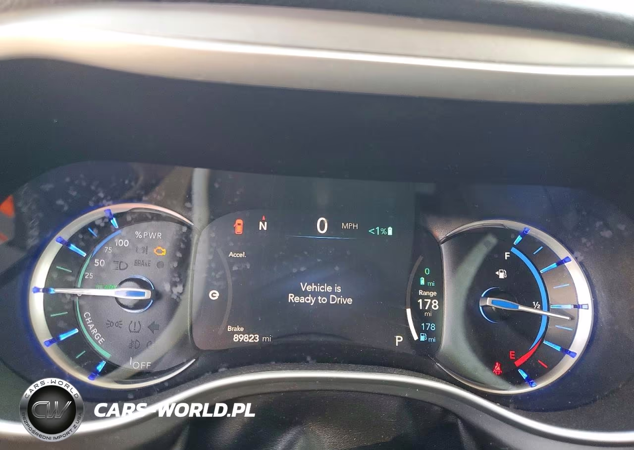 2022 Chrysler Pacifica Hybrid Touring L VIN:2C4RC1L74NR122841 - 9