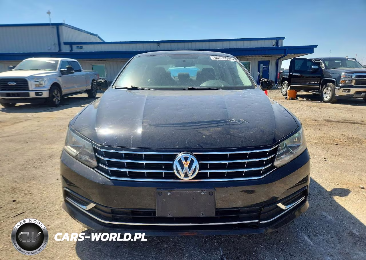 2016 Volkswagen Passat S VIN:1VWAT7A31GC038310 - 5