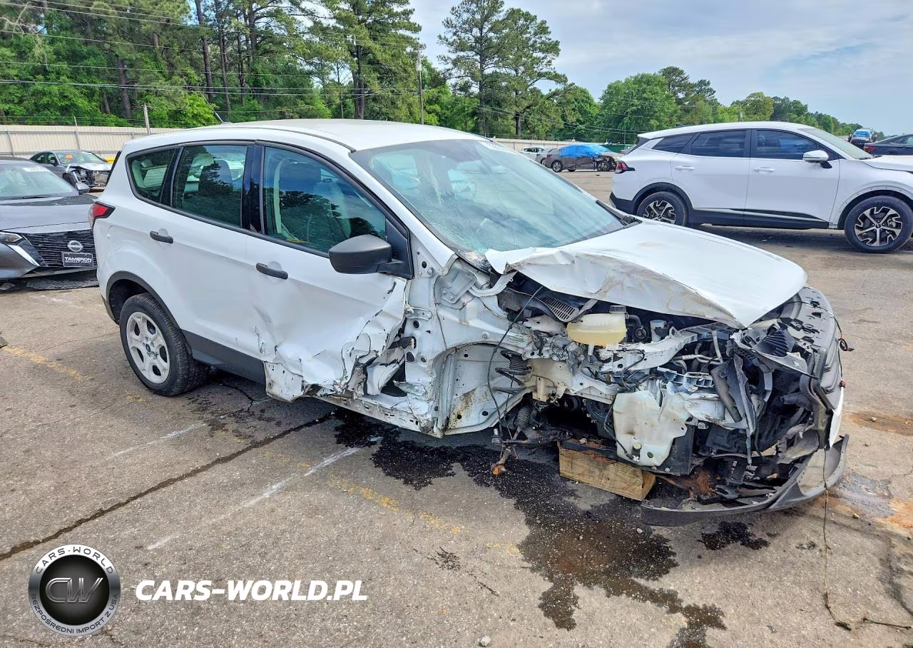 2018 Ford Escape S VIN:1FMCU0F78JUB80002 - 4