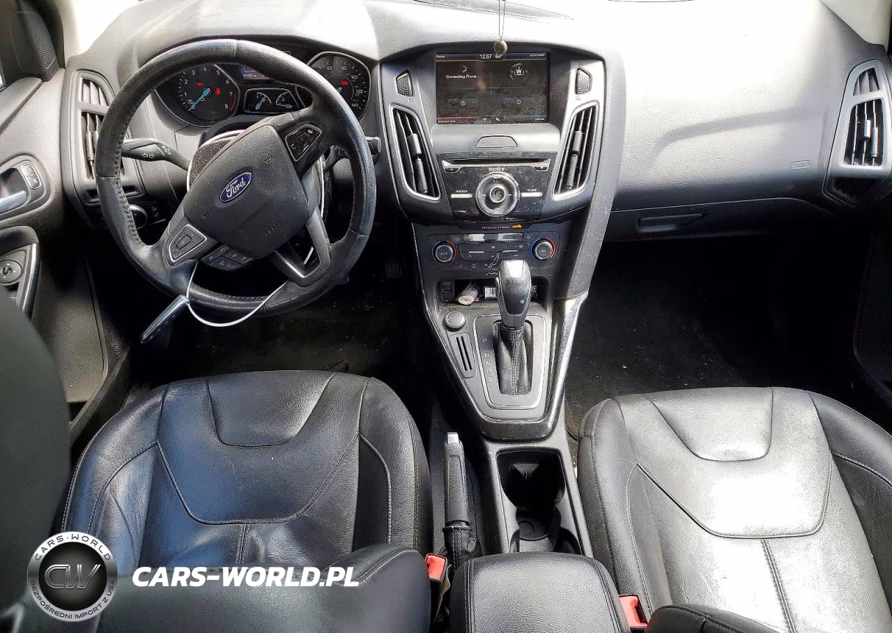 2015 Ford Focus Titanium VIN:1FADP3J26FL364788 - 8