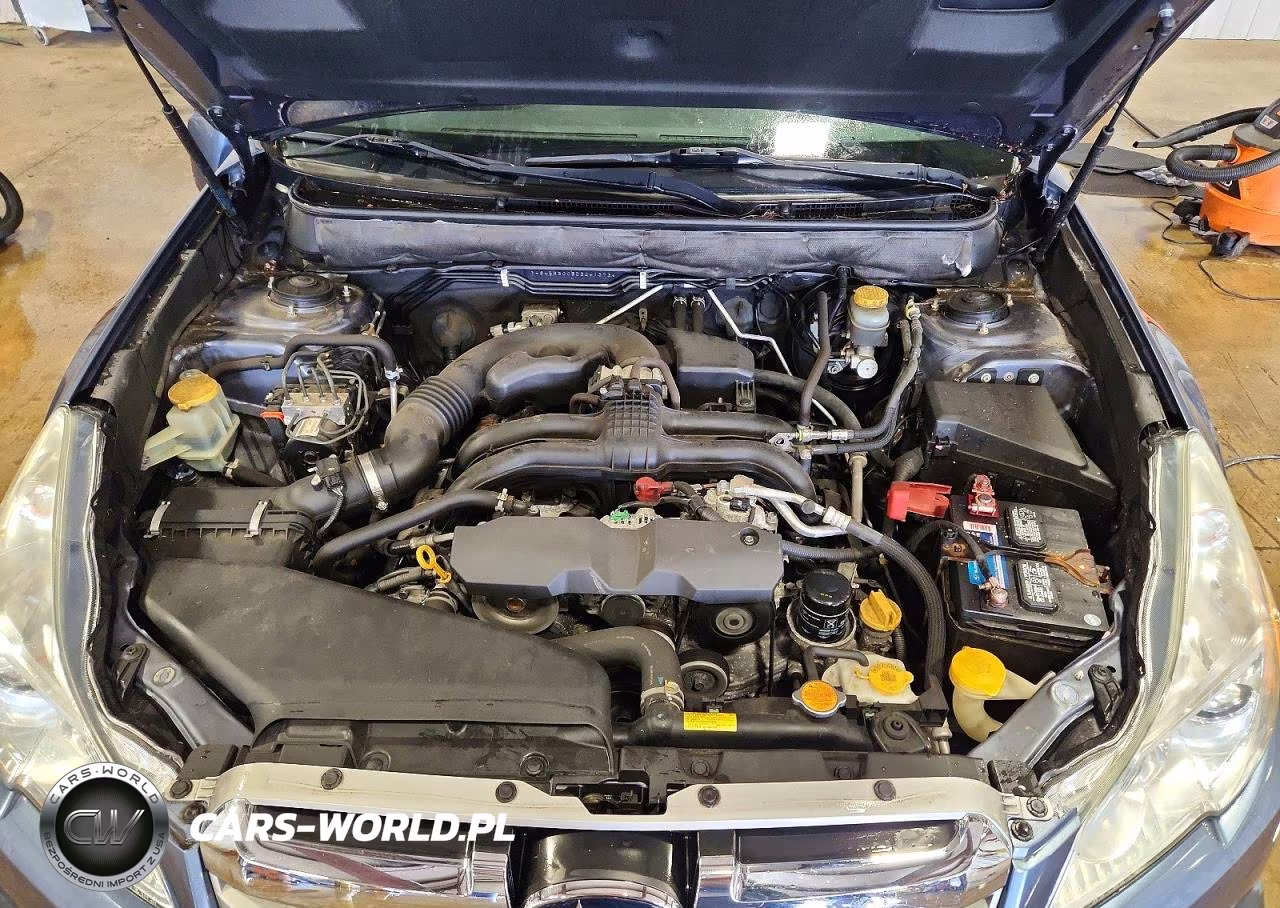2013 Subaru Outback 2.5I Premium VIN:4S4BRBCC3D3241373 - 12