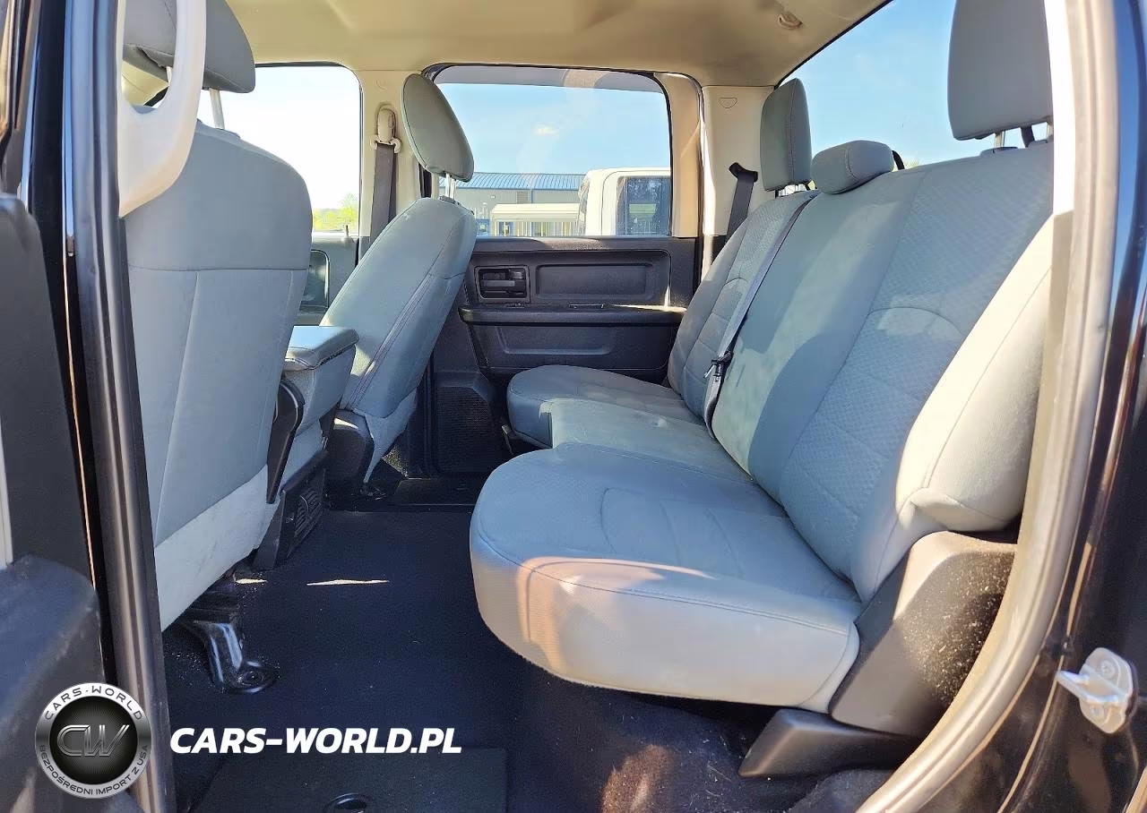 2019 Ram 1500 Classic Tradesman VIN:1C6RR7KGXKS675059 - 10