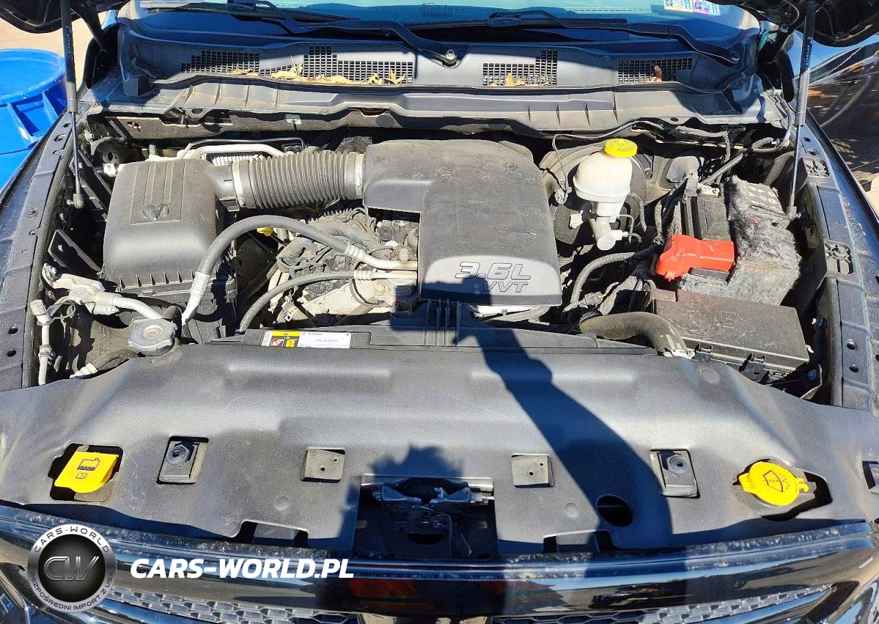 2019 Ram 1500 Classic Tradesman VIN:1C6RR7KGXKS675059 - 11