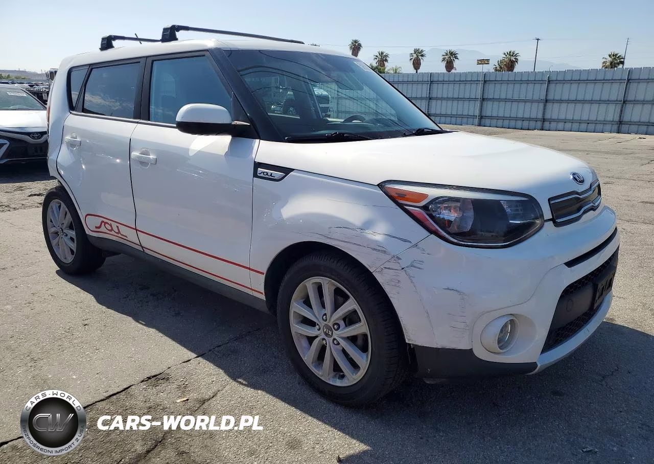 2018 Kia Soul VIN:KNDJP3A53J7620619 - 4