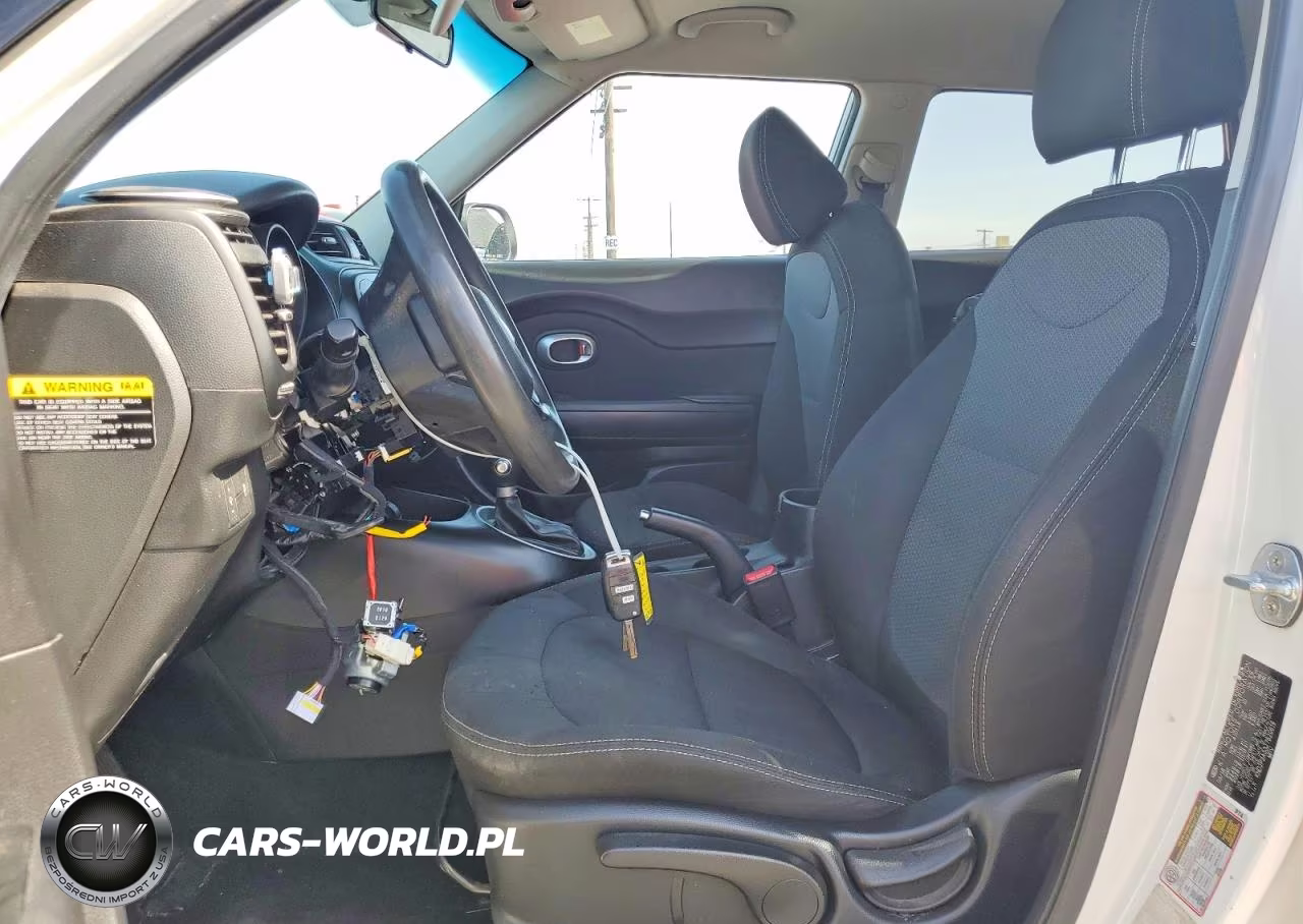 2018 Kia Soul VIN:KNDJP3A53J7620619 - 7