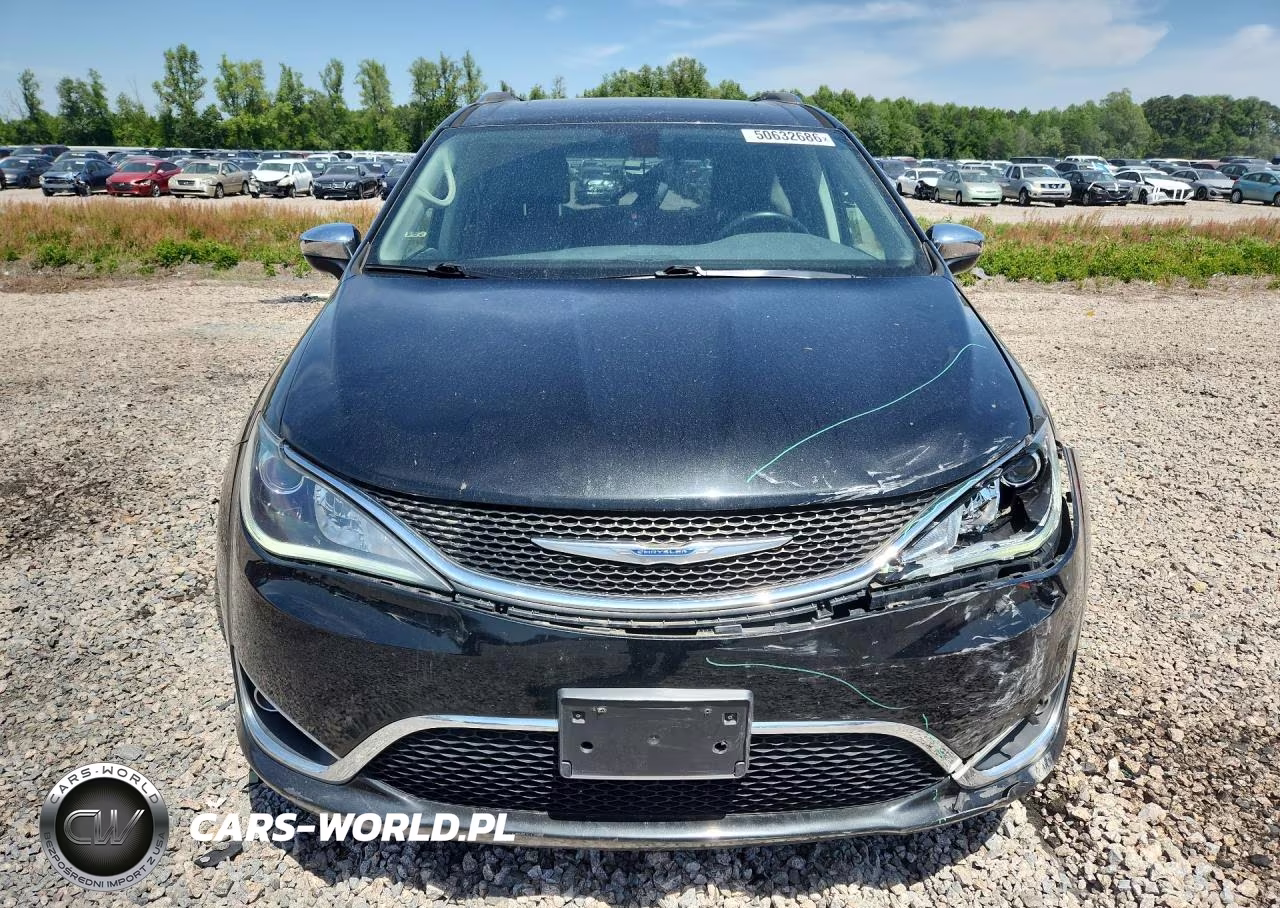 2018 Chrysler Pacifica Limited VIN:2C4RC1GG8JR233168 - 5