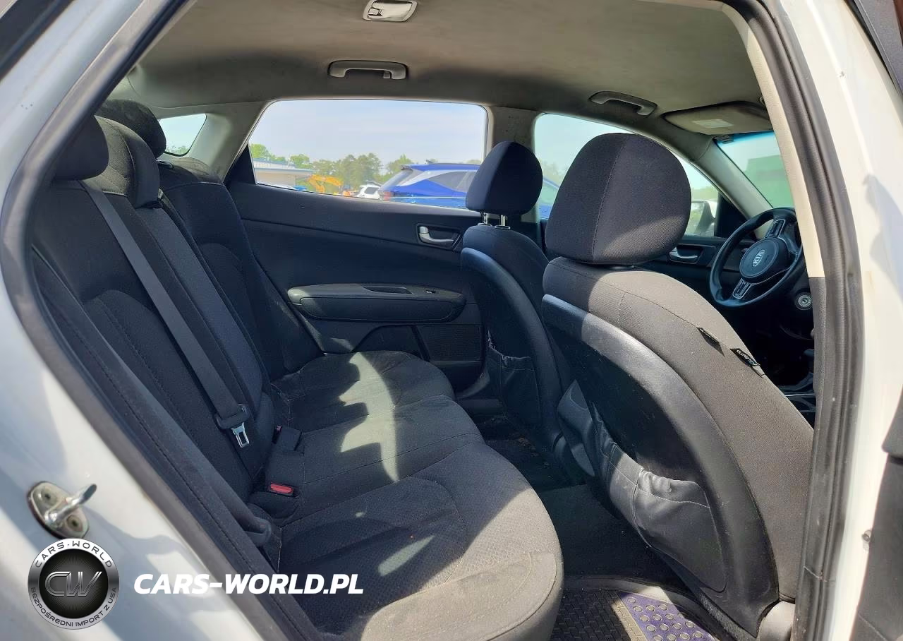 2018 Kia Optima Lx VIN:5XXGT4L33JG254272 - 10