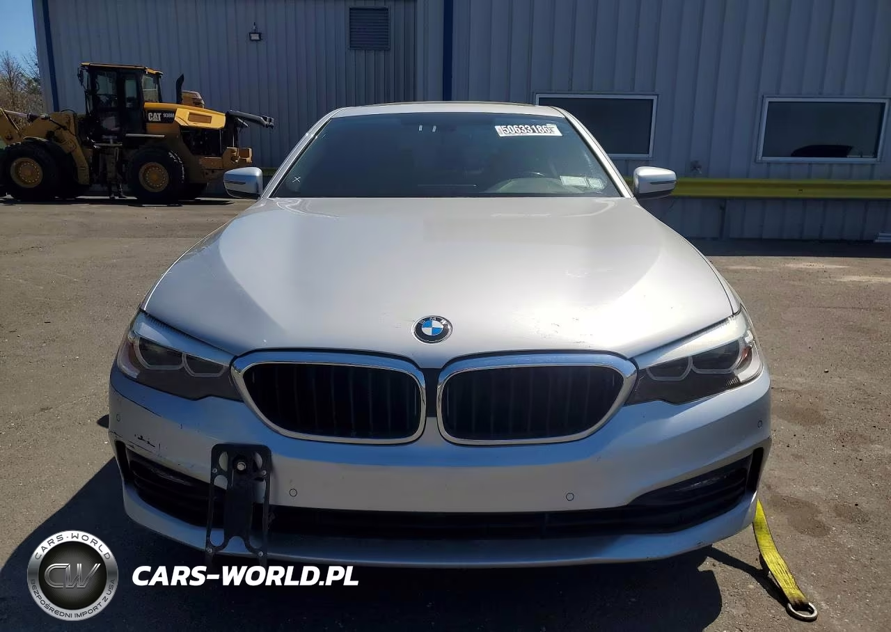 2018 BMW 530E VIN:WBAJA9C55JB252892 - 5