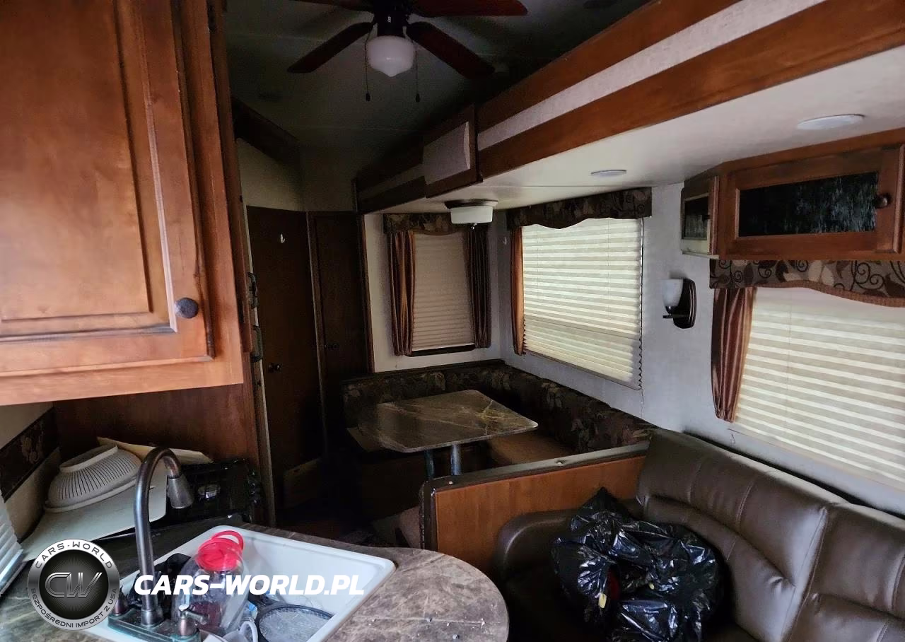 2015 Keystone Sprinter Camper VIN:4YDF32423F1531217 - 6