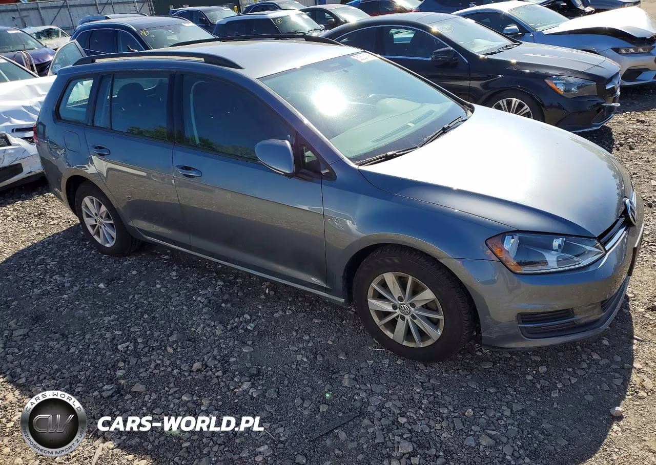 2017 Volkswagen Golf Sportwagen S VIN:3VWA17AU8HM501400 - 4