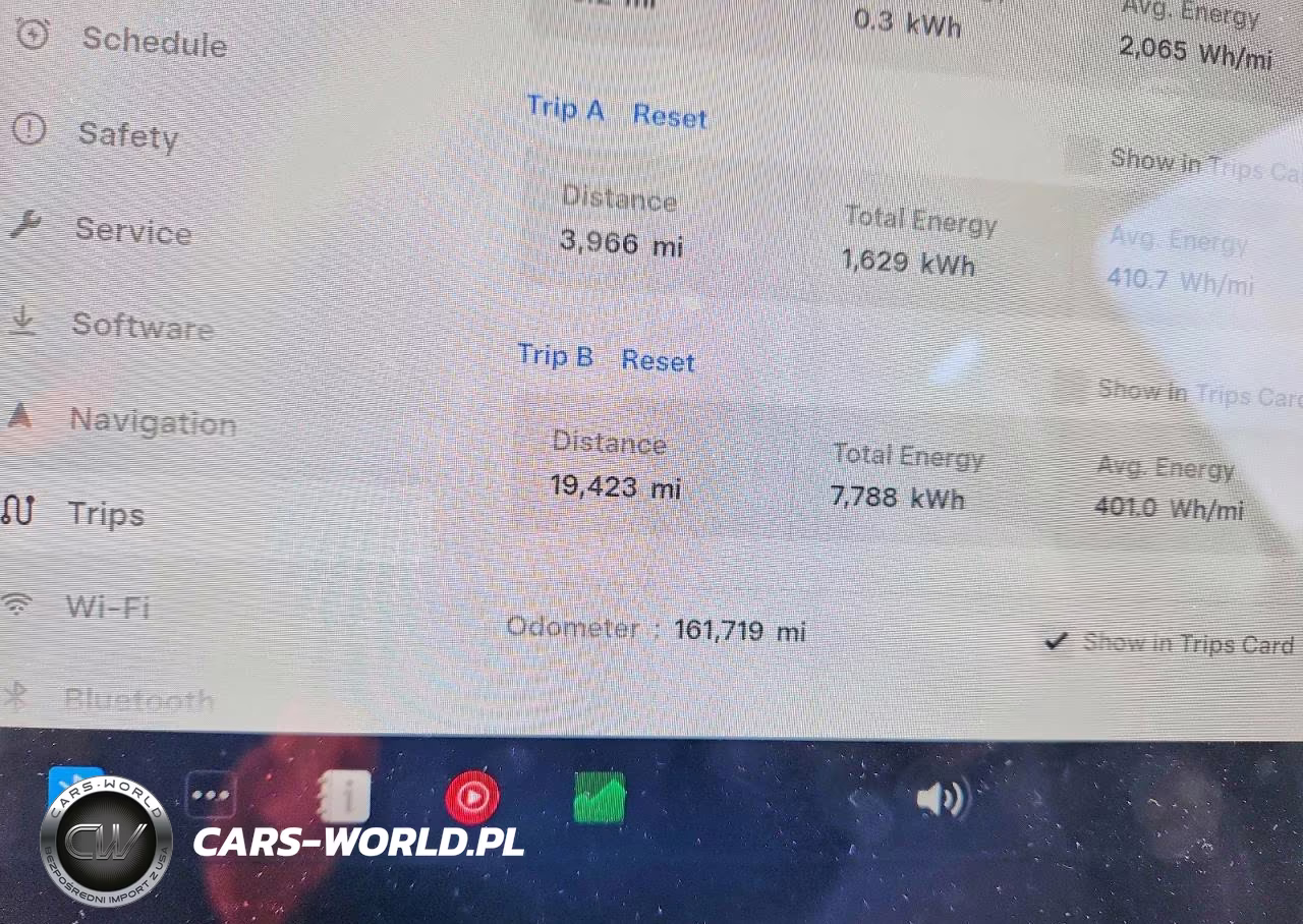 2020 Tesla Model Y VIN:5YJYGDEE9LF052985 - 9