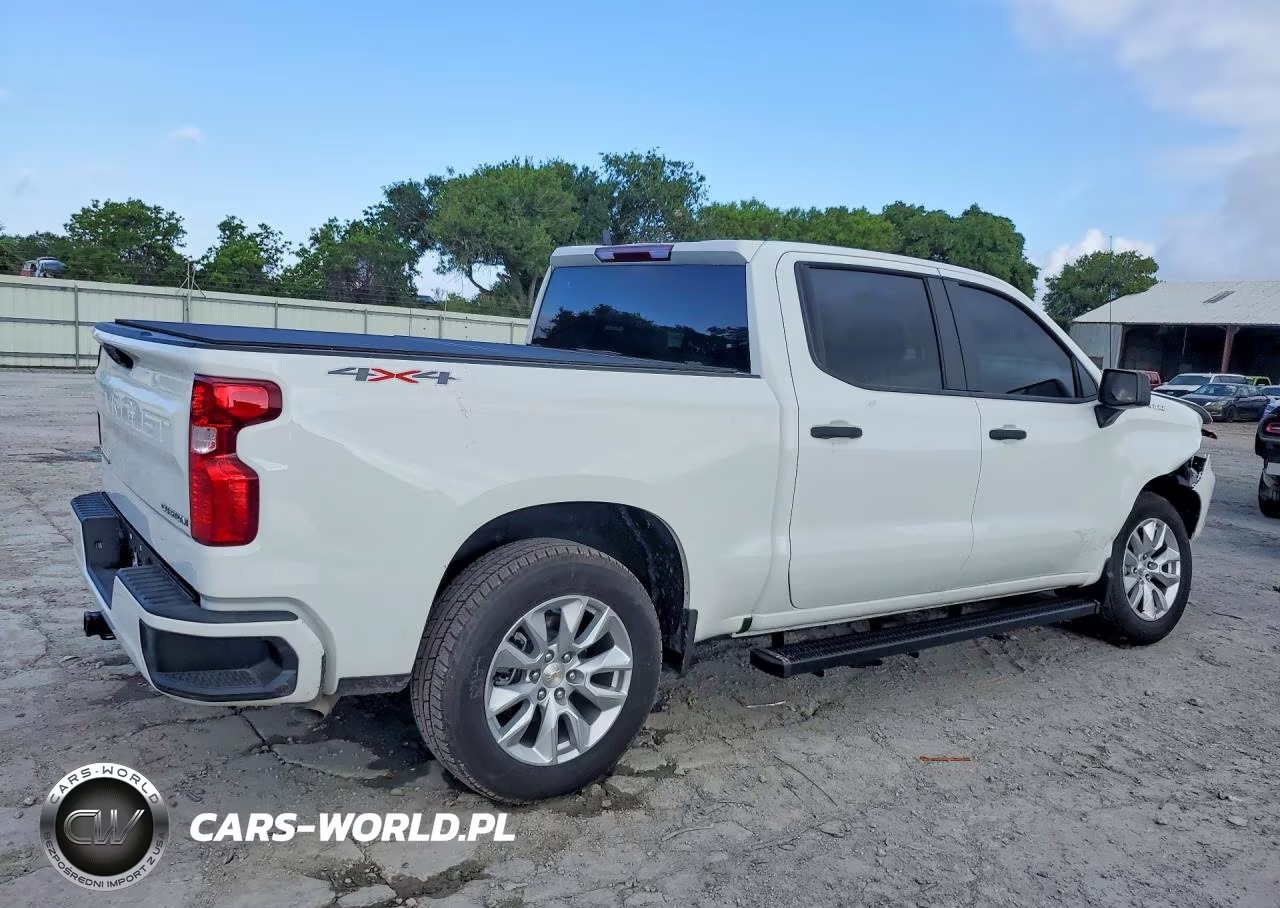 2025 Chevrolet Silverado K1500 Custom VIN:1GCPKBEK7SZ299967 - 3