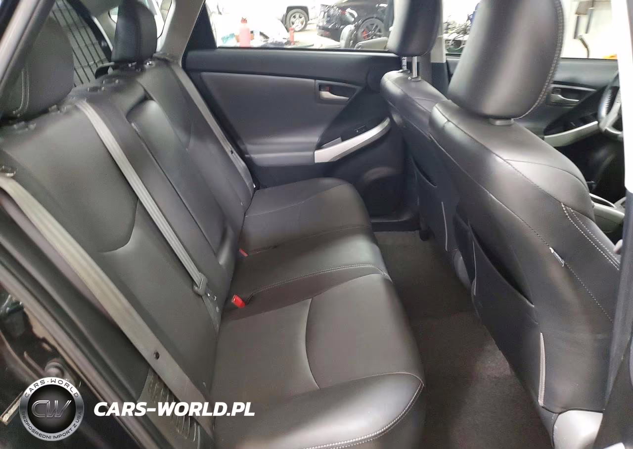 2012 Toyota Prius Four VIN:JTDKN3DU1C5477861 - 11
