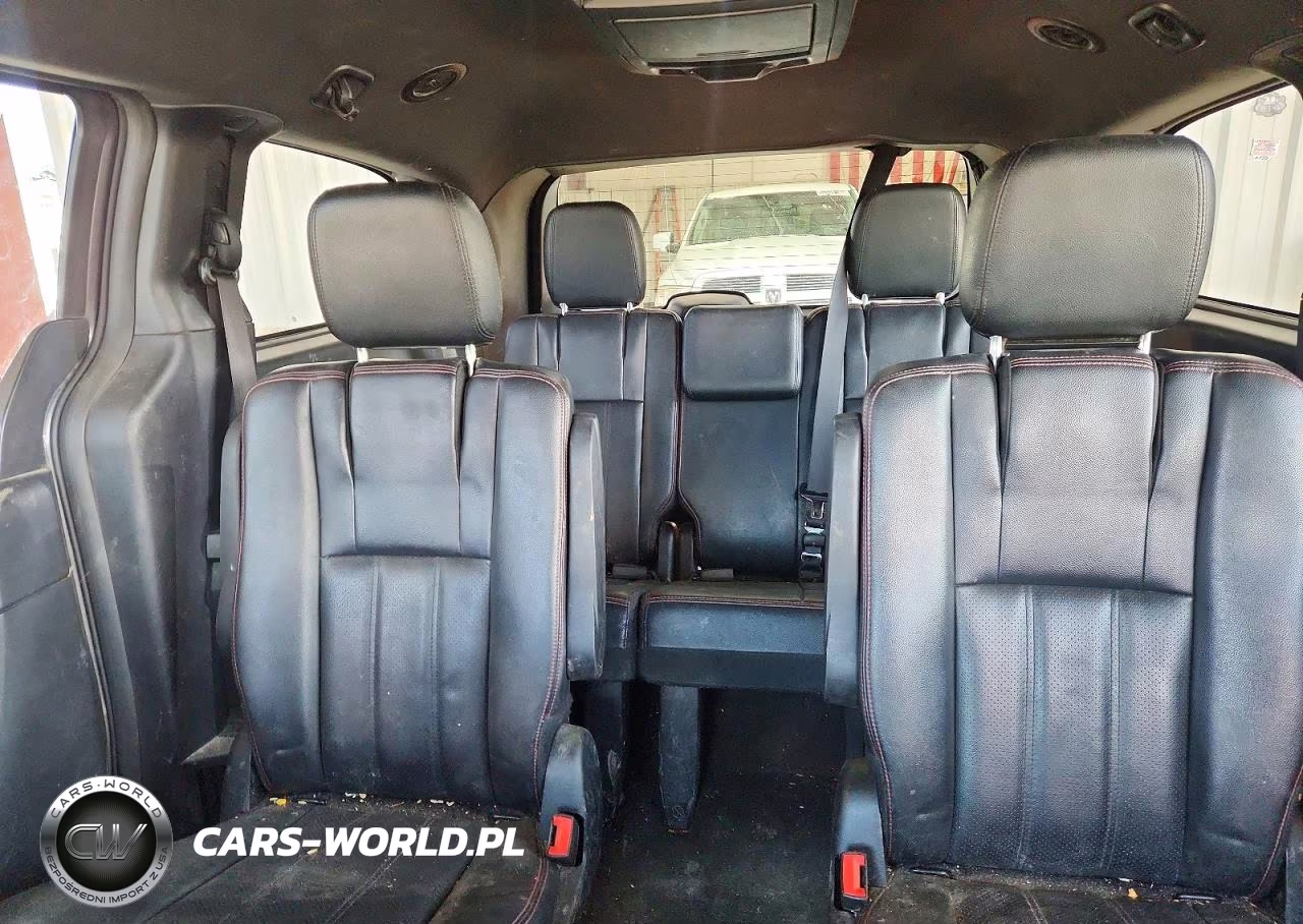 2018 Dodge Grand Caravan Gt VIN:2C4RDGEG1JR343286 - 10