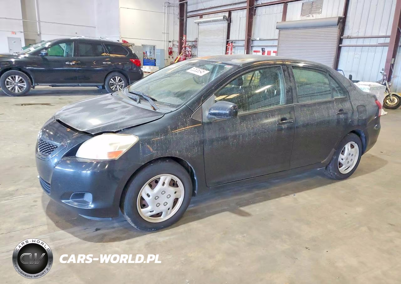 2011 Toyota Yaris Base