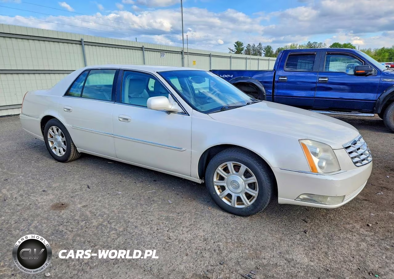 2010 Cadillac Dts VIN:1G6KA5EYXAU124727 - 4