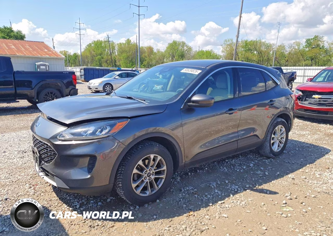 2020 Ford Escape Se