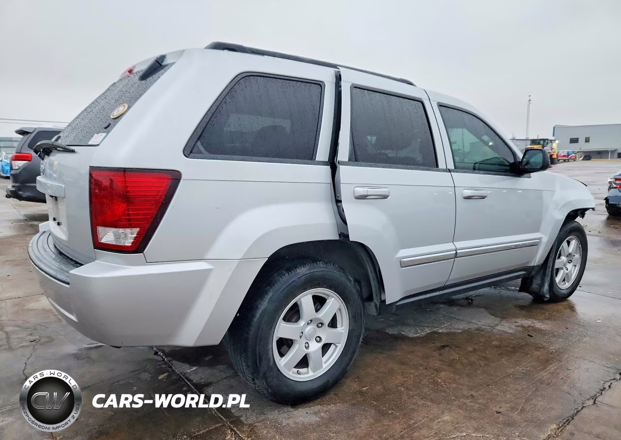 2010 Jeep Grand Cherokee Laredo VIN:1J4PS4GK3AC163260 - 3