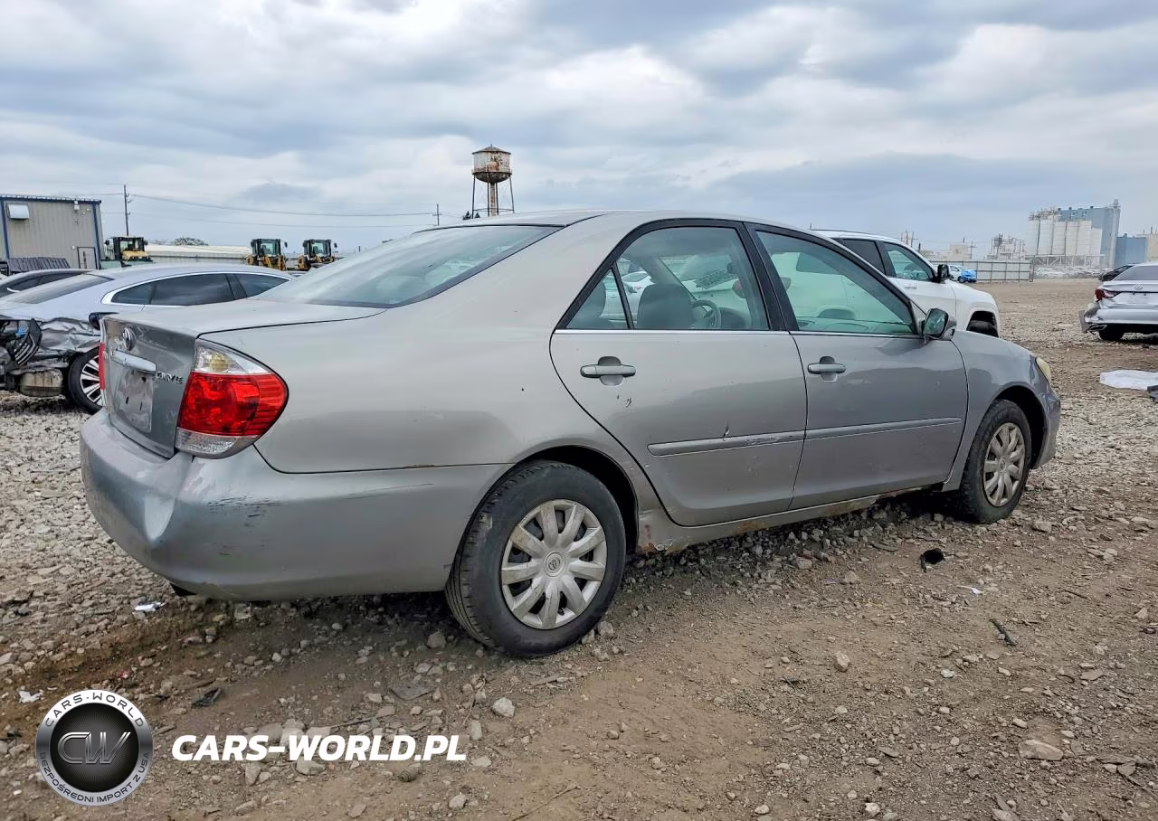 2005 Toyota Camry VIN:4T1BE30K25U944780 - 3