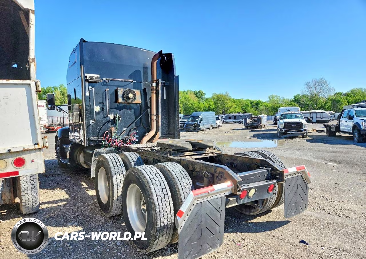 2009 Kenworth T660 Semi Truck VIN:1XKADB9X09J221288 - 3