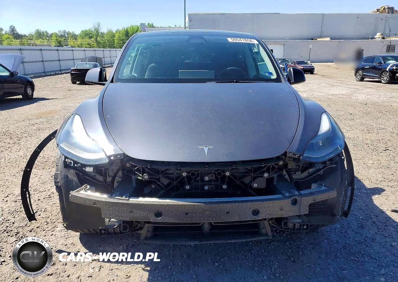 2023 Tesla Model Y VIN:7SAYGDEE4PA171310 - 5