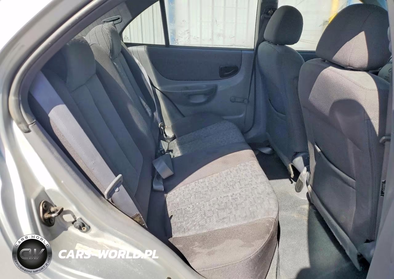 2005 Hyundai Accent Gl VIN:KMHCG45CX5U625326 - 10