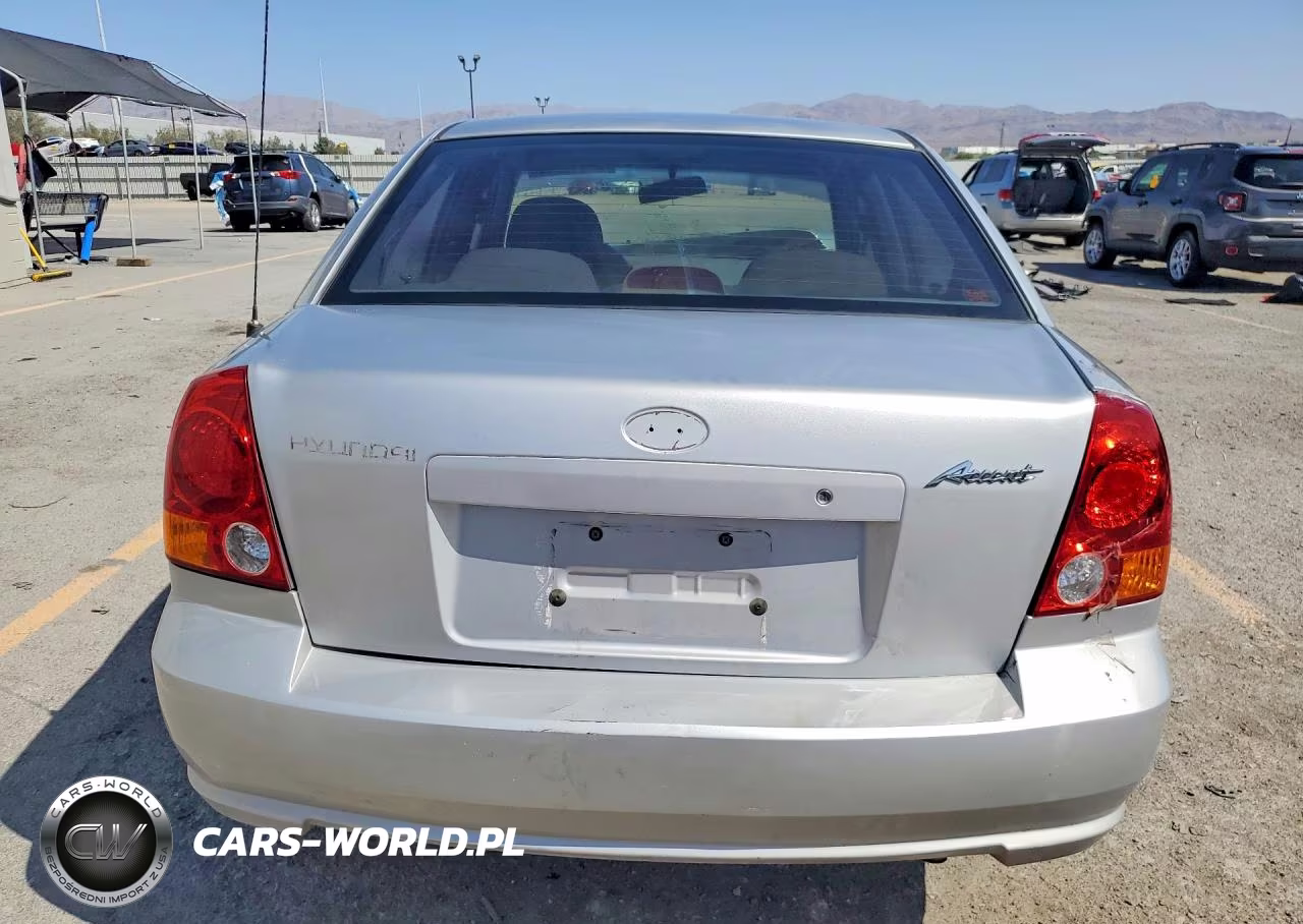 2005 Hyundai Accent Gl VIN:KMHCG45CX5U625326 - 6