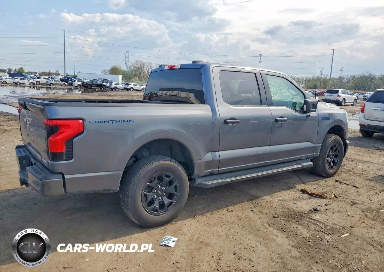 2025 Ford F150 Lightning Xlt VIN:1FTVW3LK4SWG27805 - 3