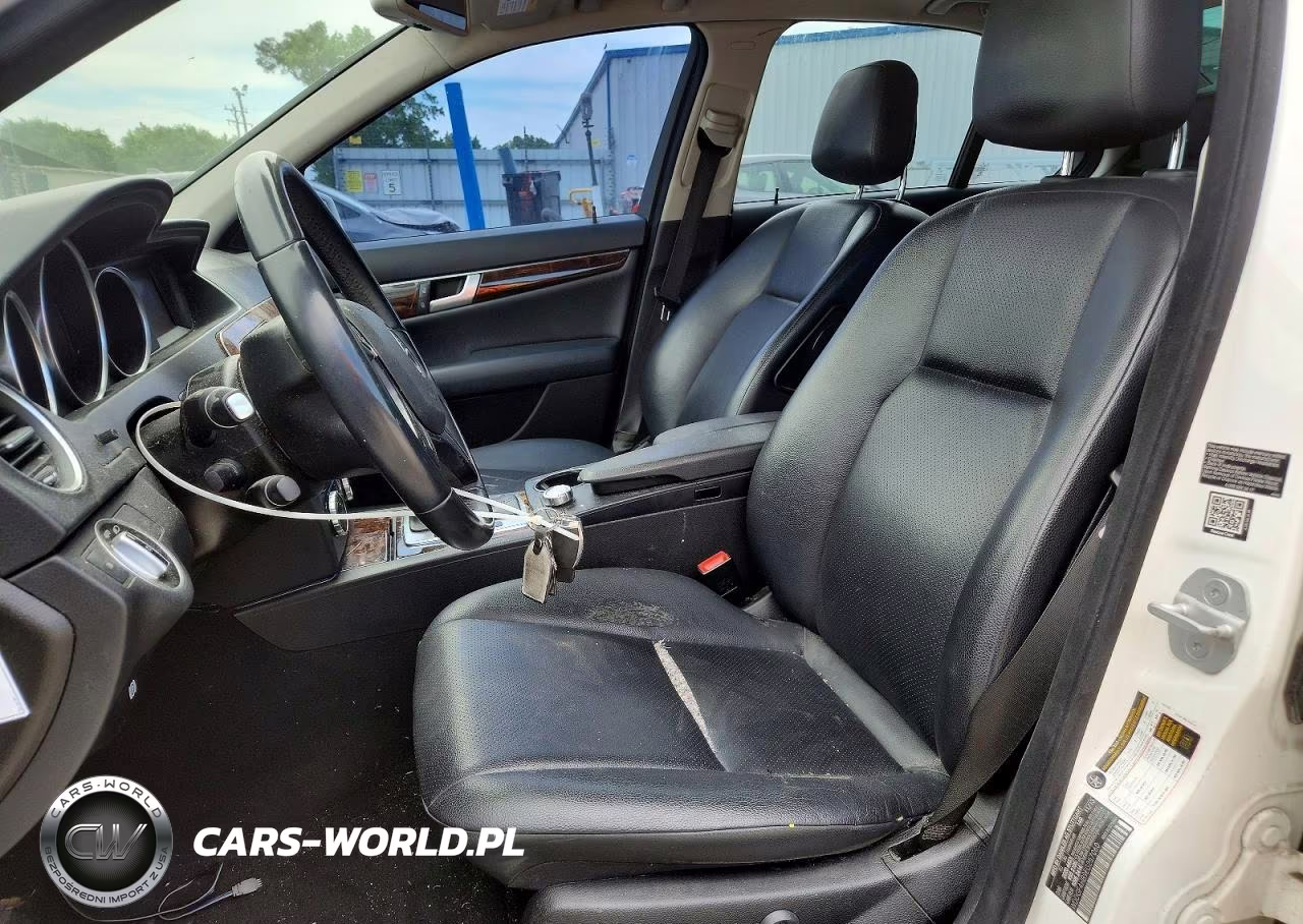 2014 Mercedes-Benz C 250 VIN:WDDGF4HB9EG257060 - 7