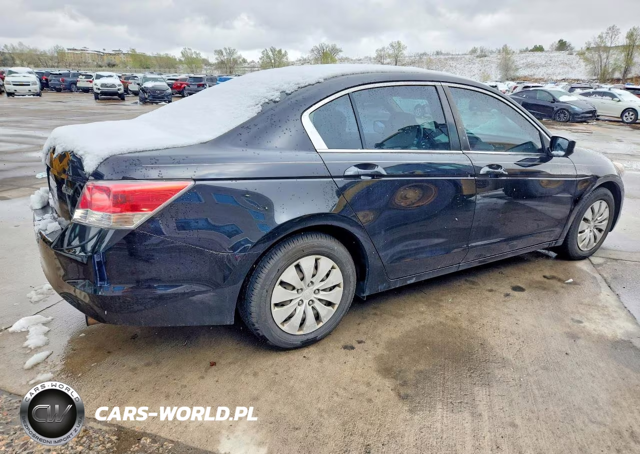 2008 Honda Accord Lx VIN:JHMCP26358C008139 - 3