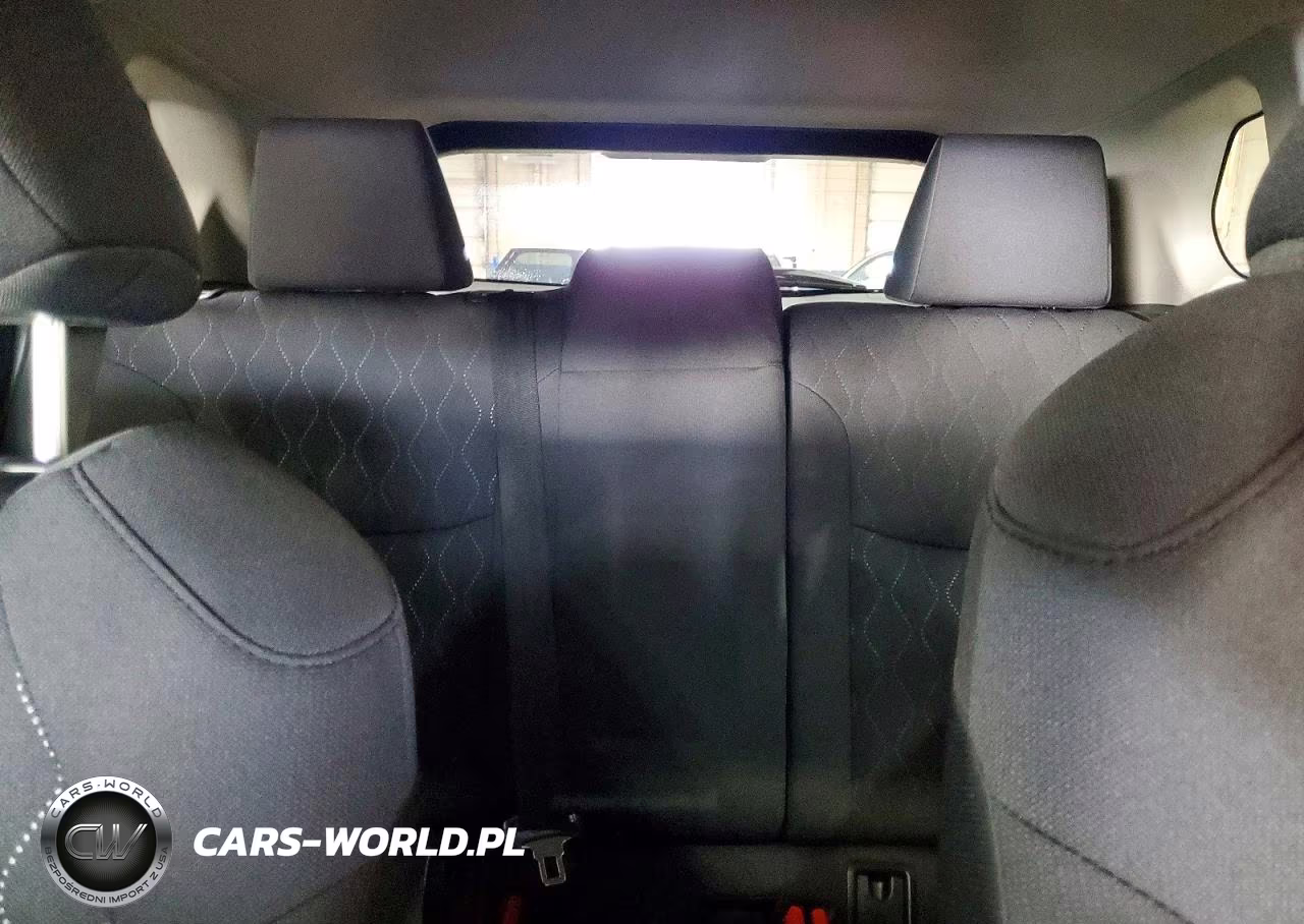 2026 Toyota Corolla Cross Le VIN:7MUBAAAG7TV188479 - 10