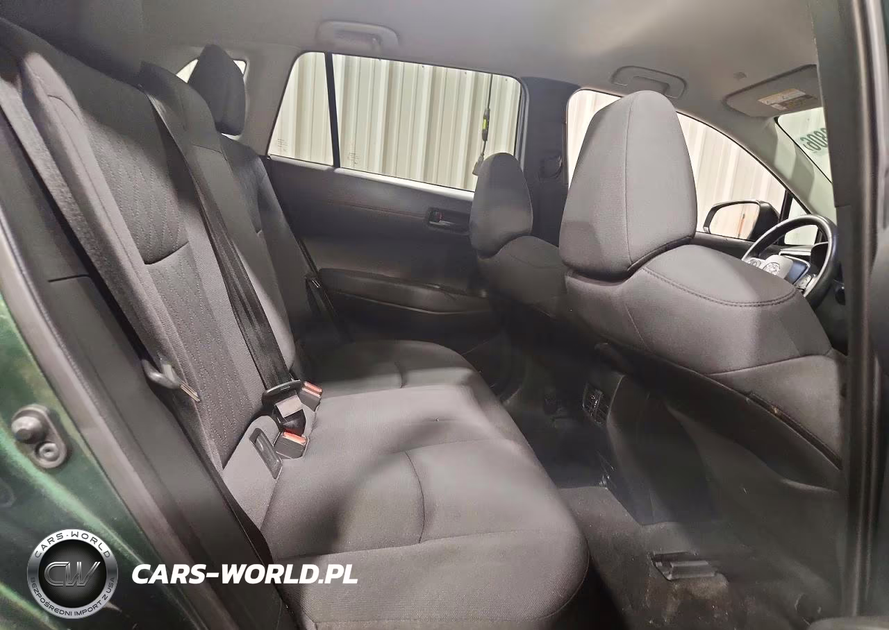 2022 Toyota Corolla Cross Le VIN:7MUCAABG5NV016697 - 11