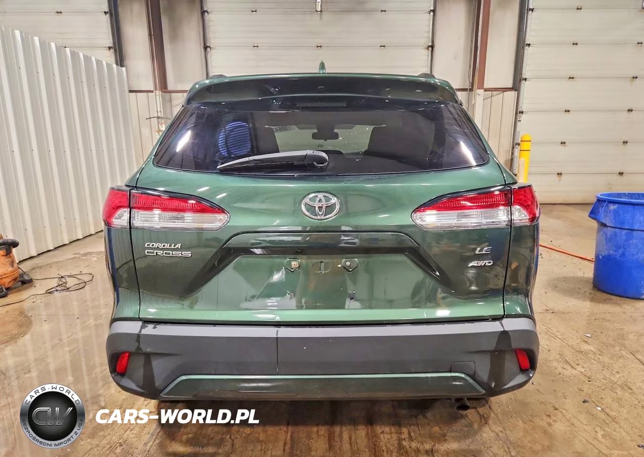 2022 Toyota Corolla Cross Le VIN:7MUCAABG5NV016697 - 6
