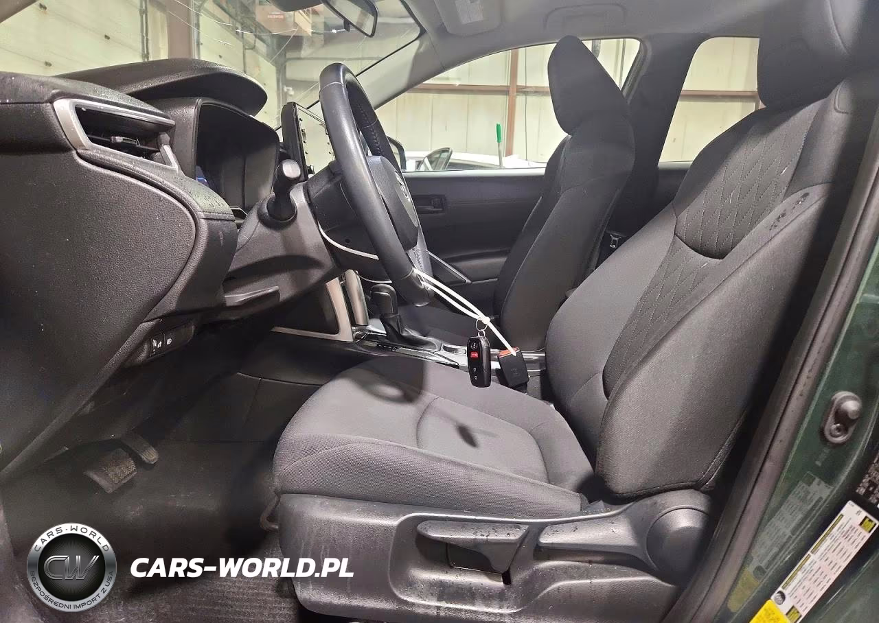 2022 Toyota Corolla Cross Le VIN:7MUCAABG5NV016697 - 7