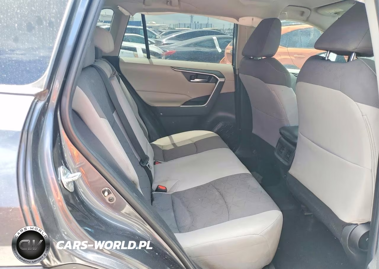 2021 Toyota Rav4 Xle VIN:2T3P1RFV3MC159827 - 10