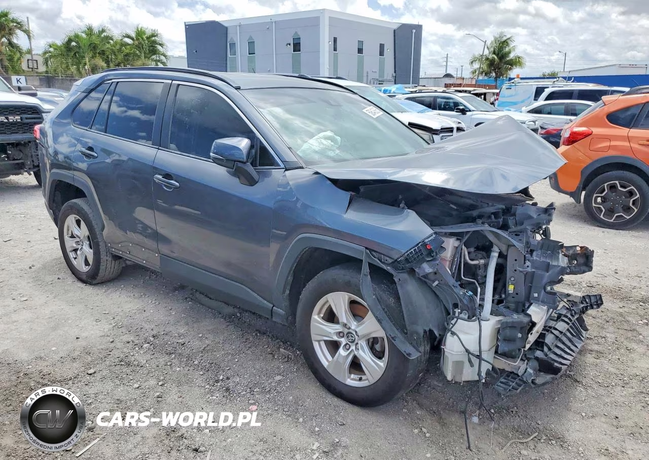 2021 Toyota Rav4 Xle VIN:2T3P1RFV3MC159827 - 4