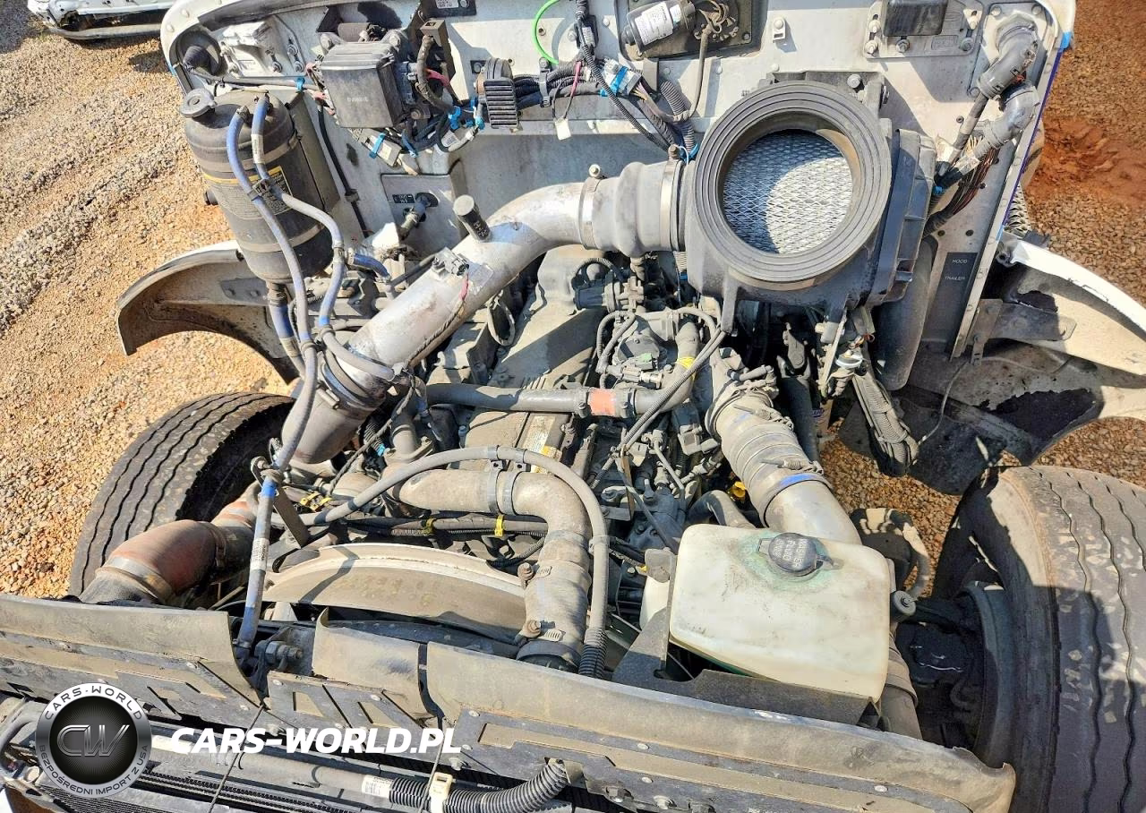 2023 Peterbilt 348 Fuel - Lube Truck VIN:2NP3LJ0X6PM856349 - 7