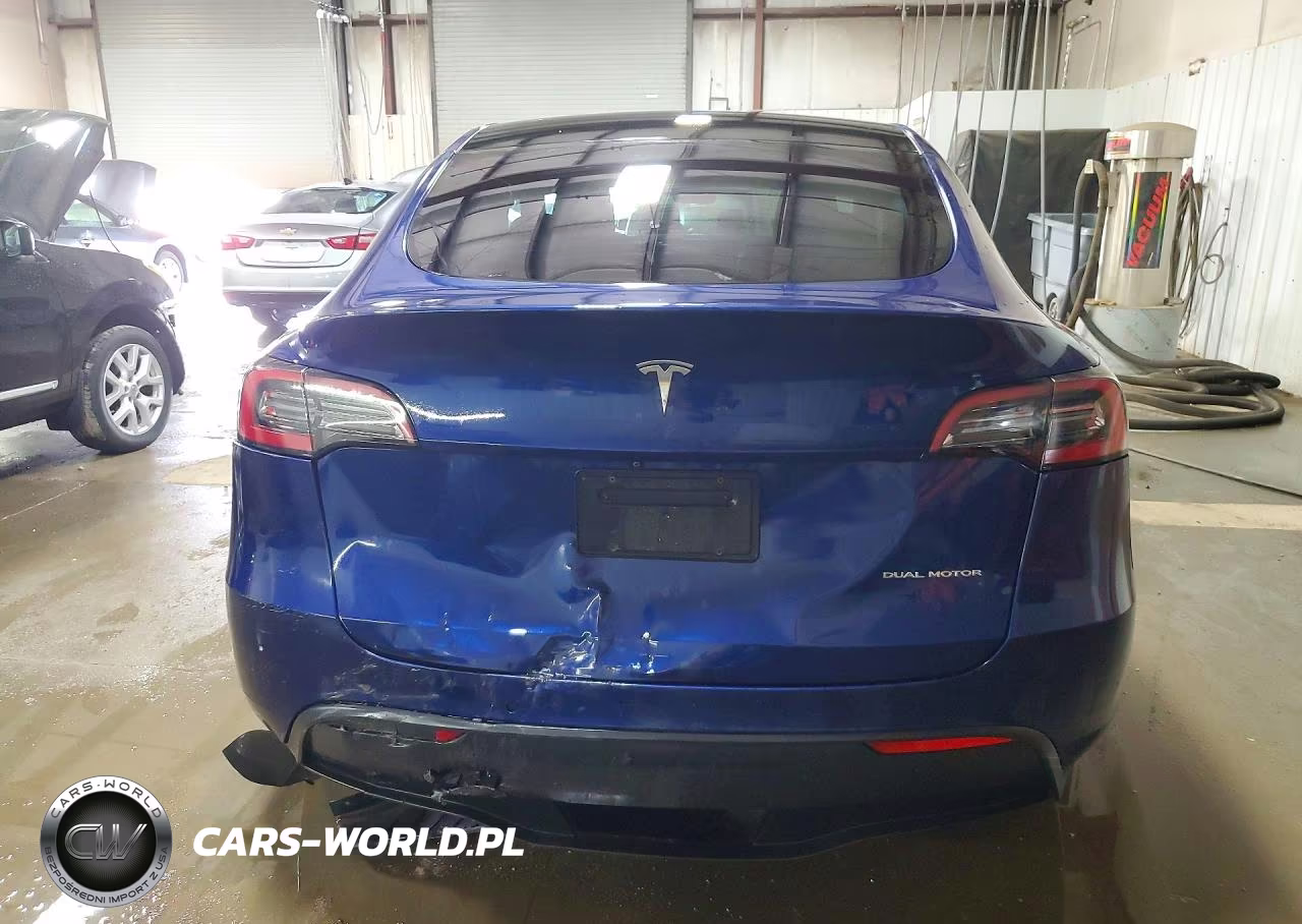2022 Tesla Model Y VIN:7SAYGDEE3NF363429 - 6