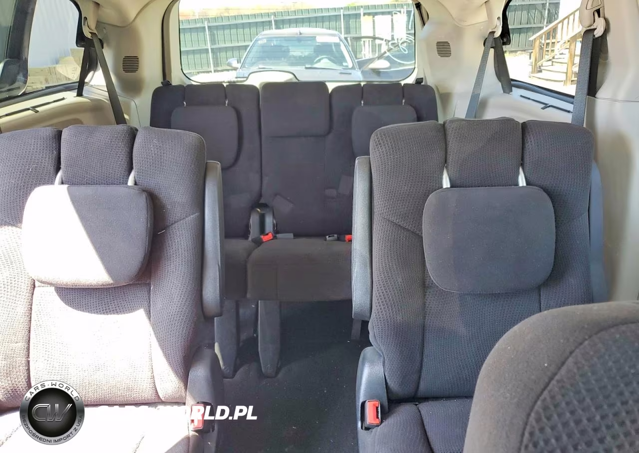 2013 Dodge Grand Caravan Crew VIN:2C4RDGDG2DR543034 - 10