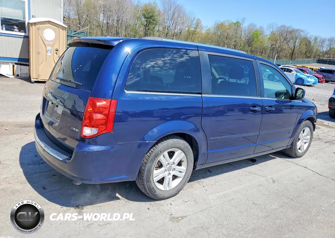 2013 Dodge Grand Caravan Crew VIN:2C4RDGDG2DR543034 - 3