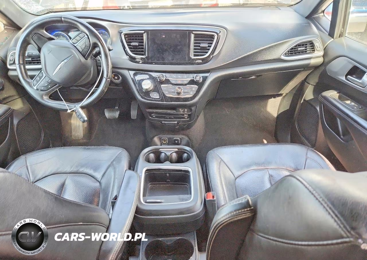 2018 Chrysler Pacifica Touring L Plus VIN:2C4RC1EG6JR322076 - 8