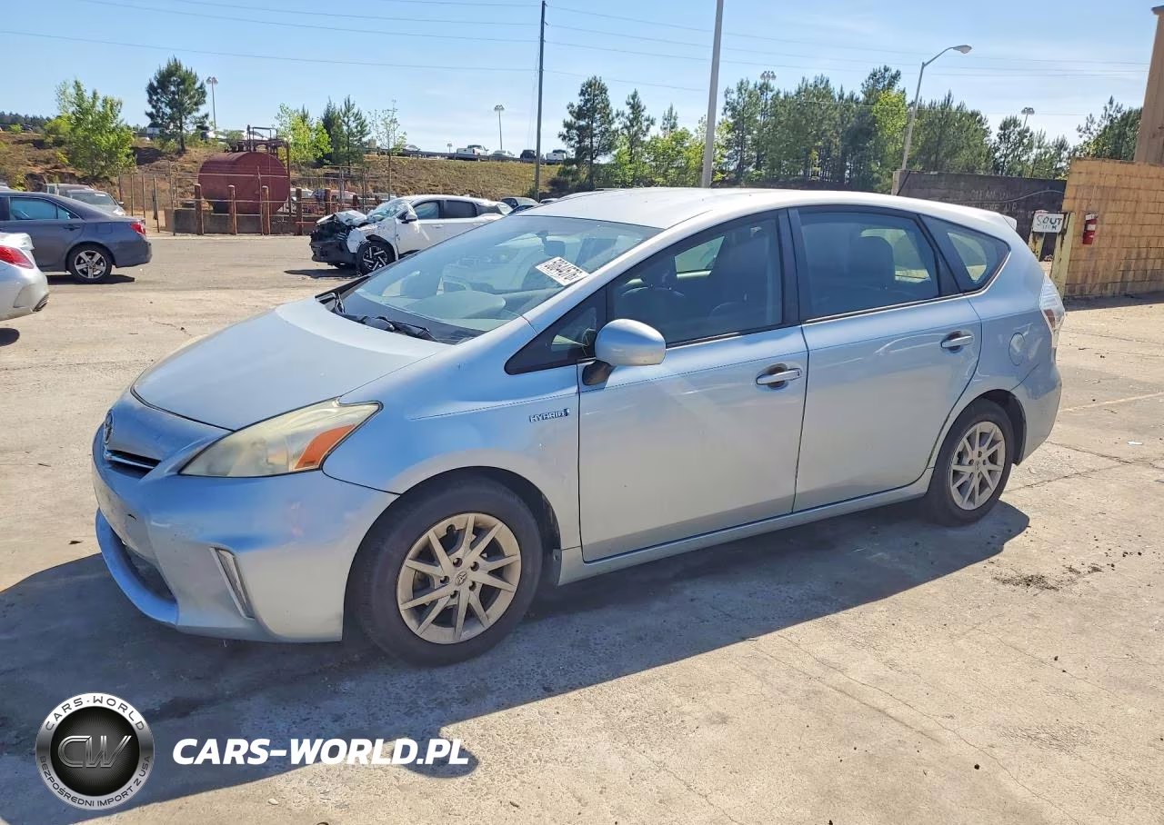 2014 Toyota Prius V Two