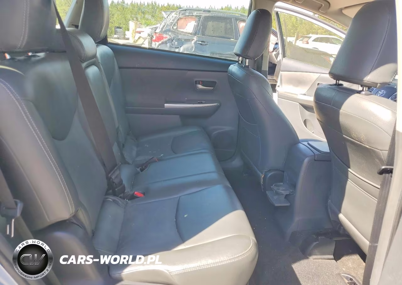 2014 Toyota Prius V Two VIN:JTDZN3EU1E3315109 - 10
