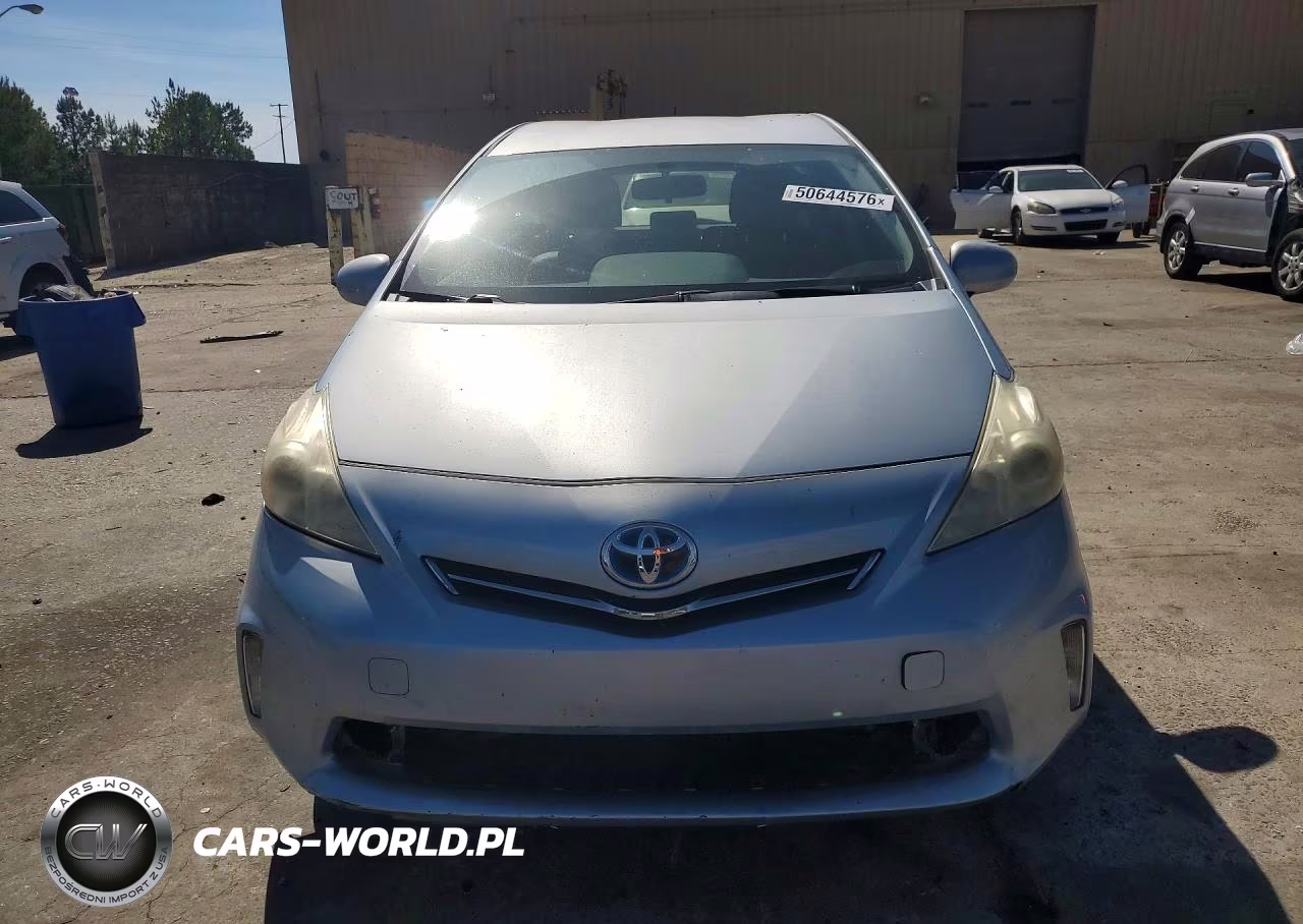2014 Toyota Prius V Two VIN:JTDZN3EU1E3315109 - 5
