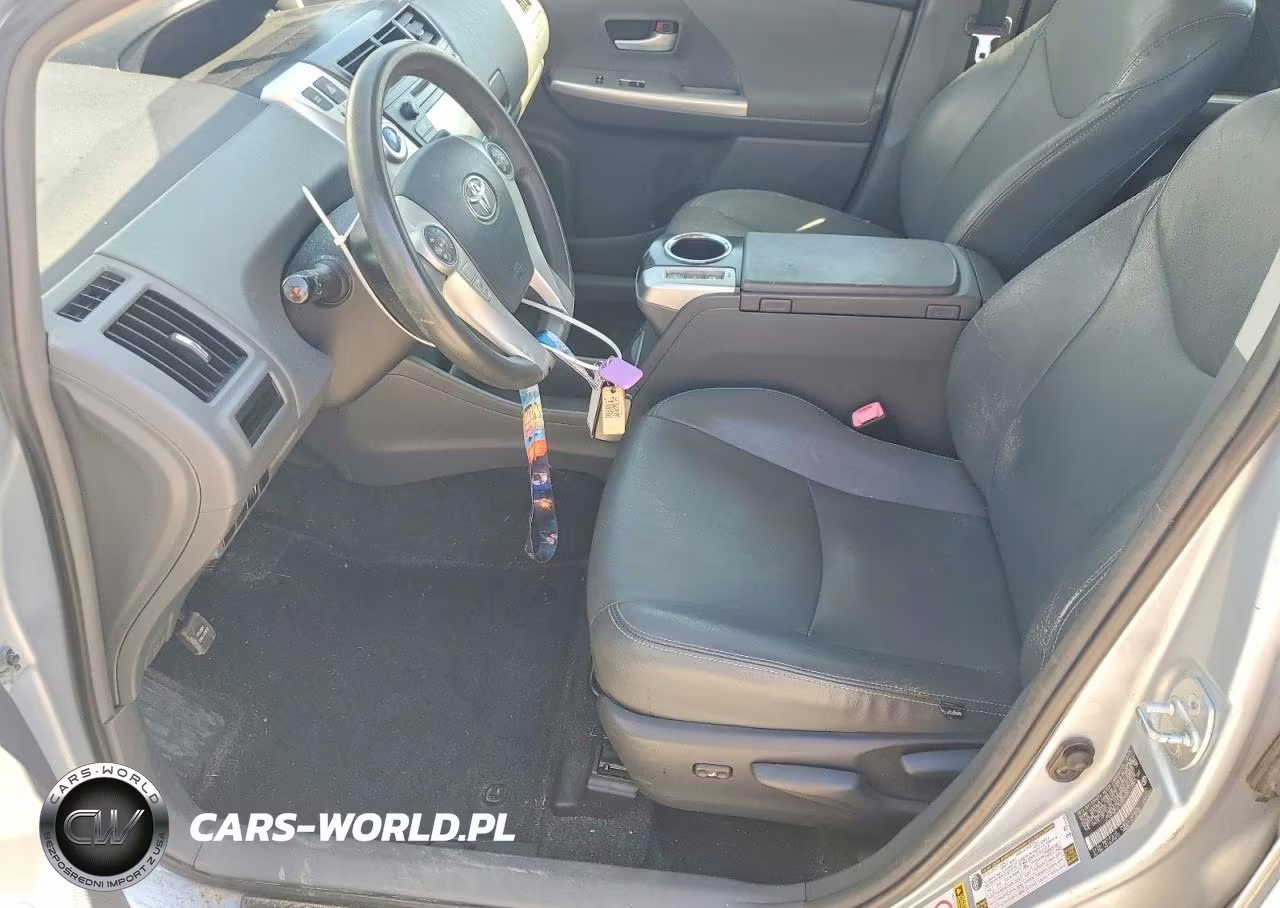 2014 Toyota Prius V Two VIN:JTDZN3EU1E3315109 - 7