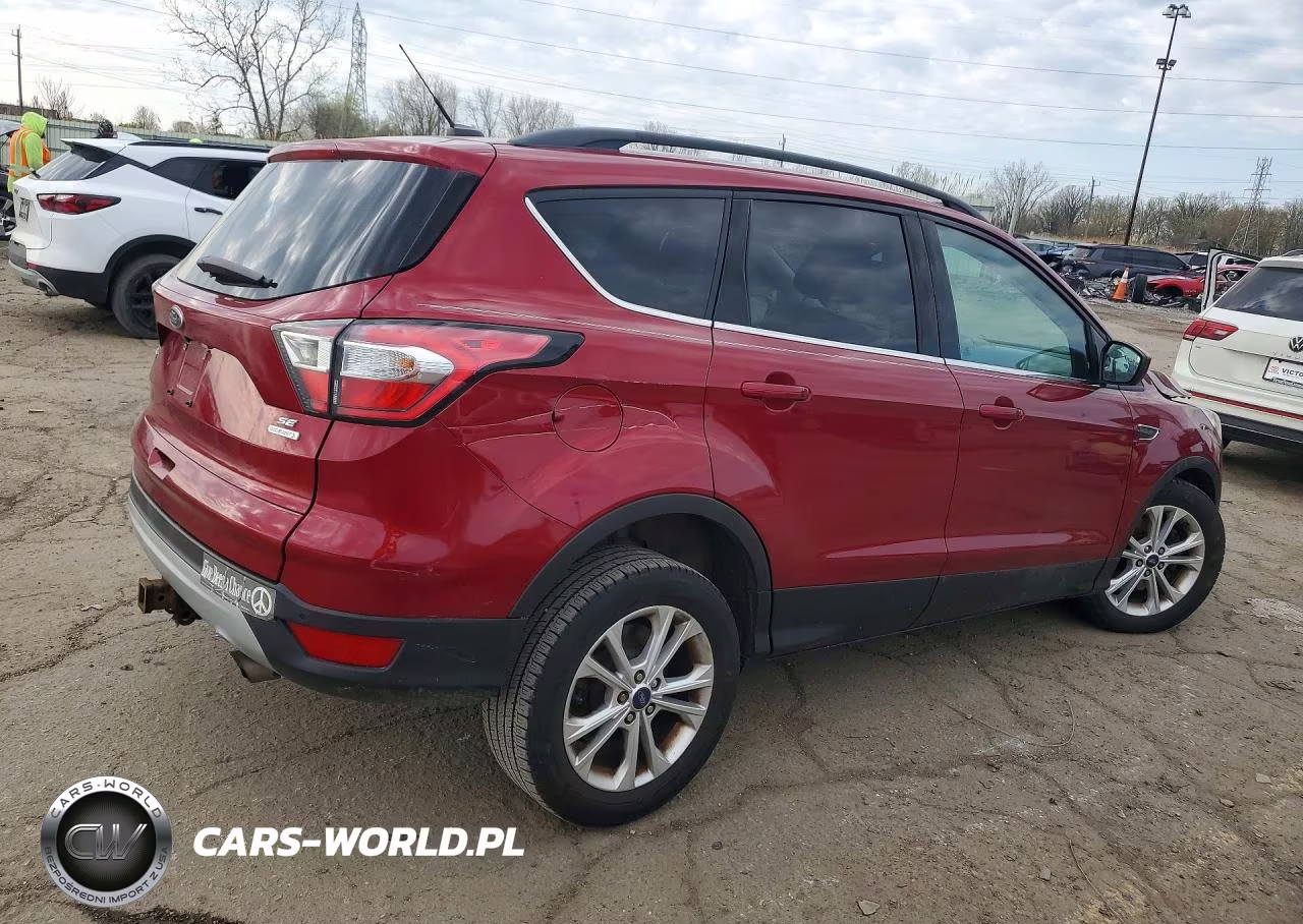 2017 Ford Escape Se VIN:1FMCU0G99HUB28680 - 3