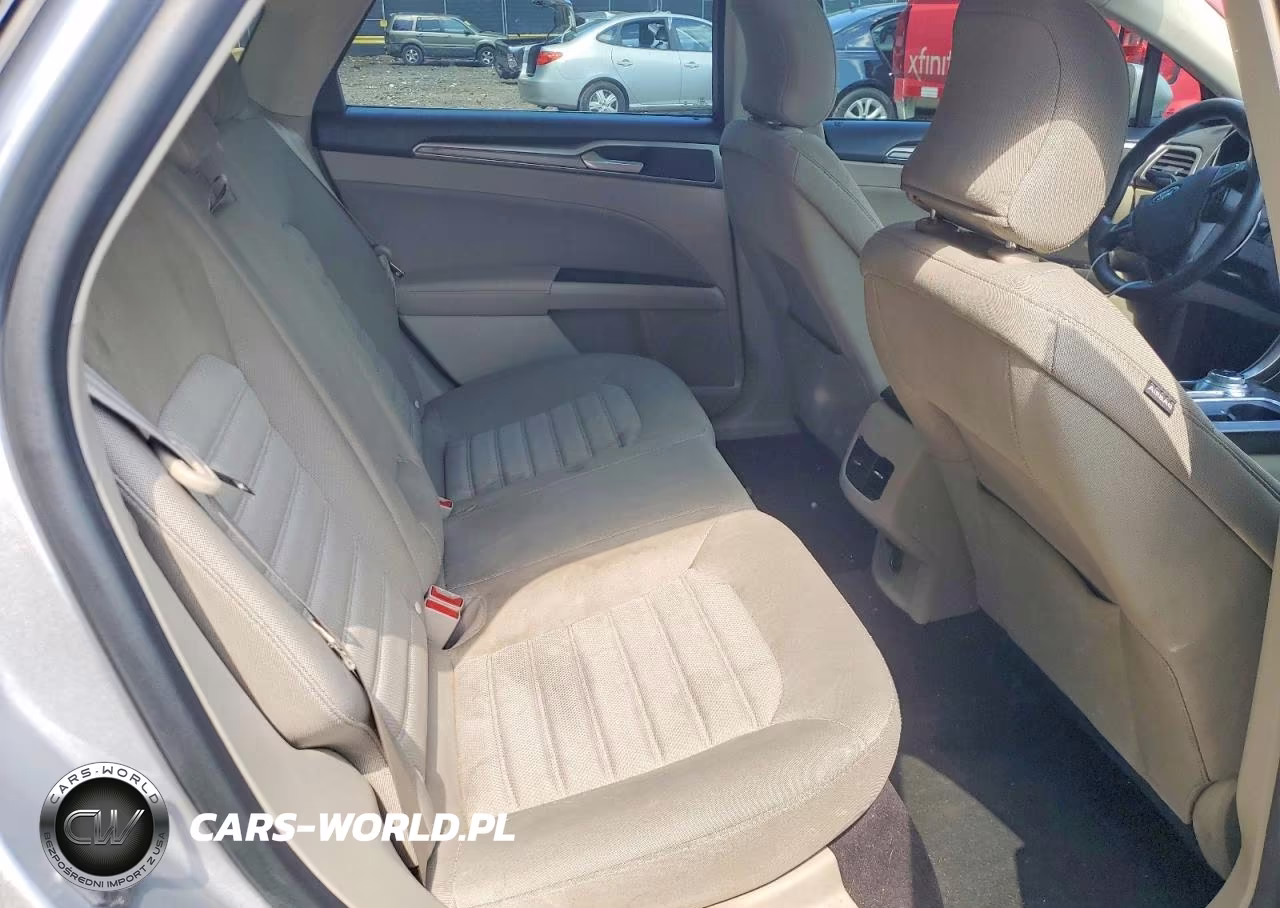 2019 Ford Fusion Se VIN:3FA6P0LU8KR182186 - 10