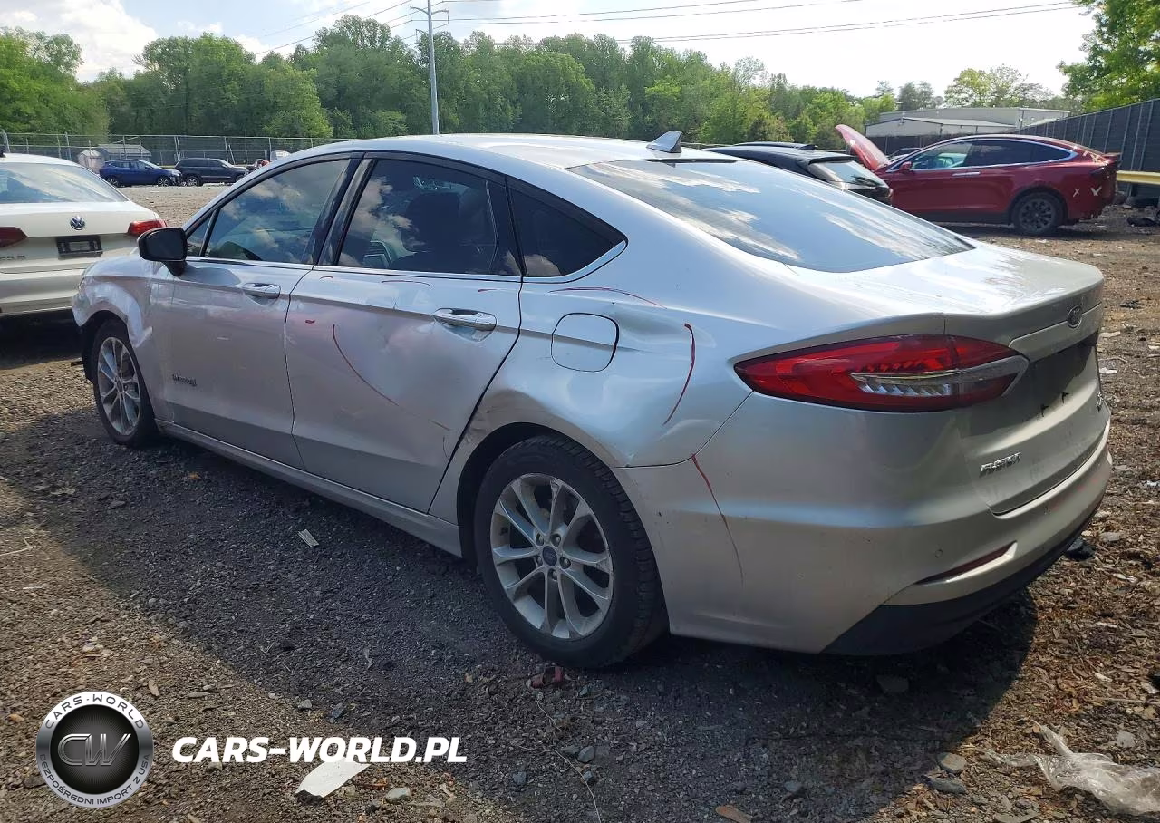 2019 Ford Fusion Se VIN:3FA6P0LU8KR182186 - 2