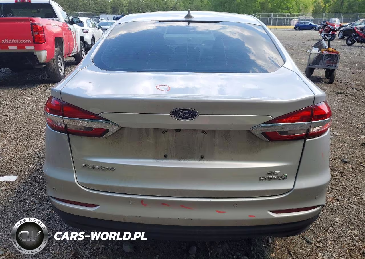 2019 Ford Fusion Se VIN:3FA6P0LU8KR182186 - 6