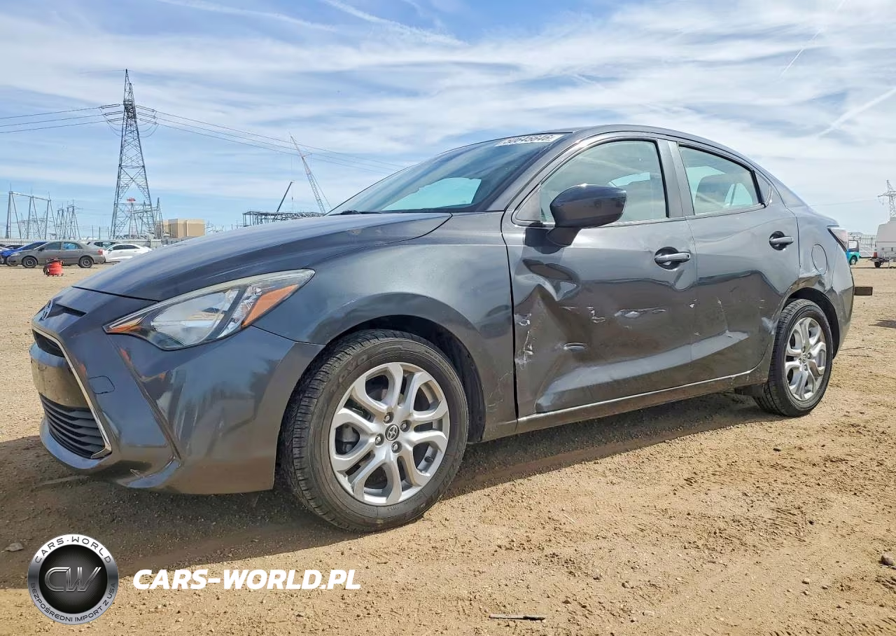 2016 Scion Ia Base – zdjęcie 1 z 12